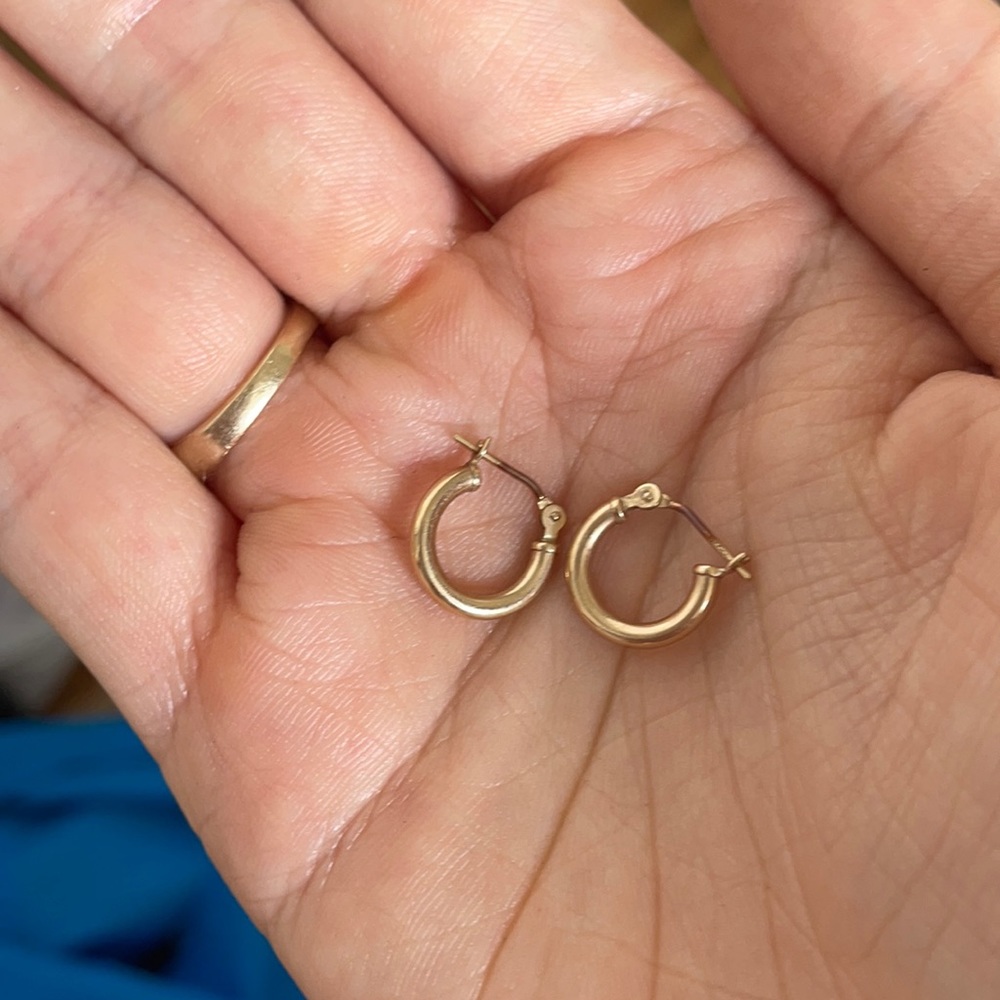 14k gold huggies